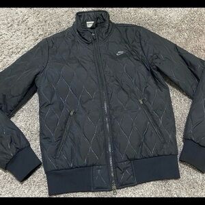 Nike insulated jacket women small 4-6 black Fullzip excellent